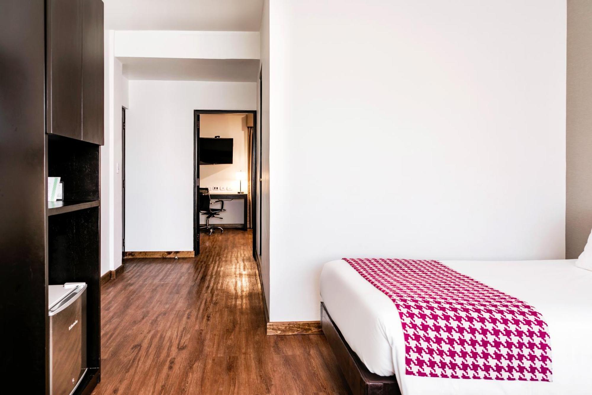 Отель Wyndham Costa Del Sol Пьюра Экстерьер фото